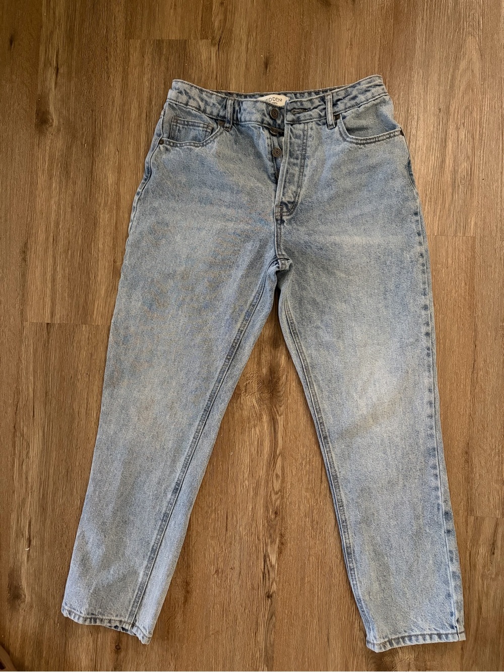 Light Wash Women’s Hidden Jeans - Classic Casual Fit